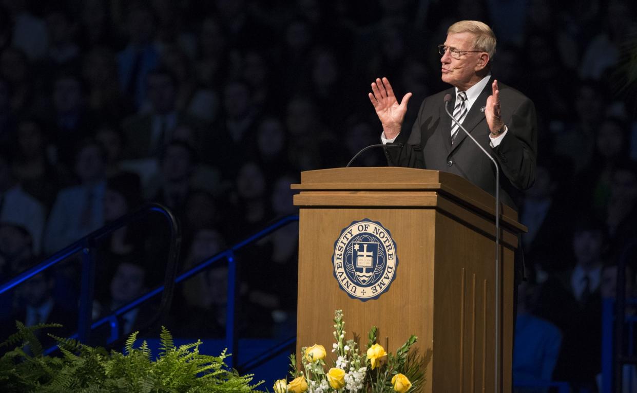 Lou Holtz hired Urban Meyer as an assistant at Notre Dame in 1996. (AP Photo/South Bend Tribune, Robert Franklin, Pool)