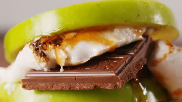 halloween smore recipe with apple slices