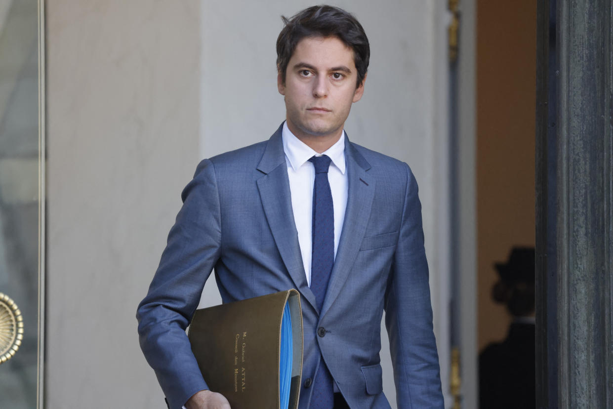 À 34 ans, Gabriel Attal est devenu le plus jeune Premier ministre de la Vème République. Mais quel âge avaient ses prédécesseurs à leur nomination ? (Photo Ludovic MARIN / AFP)