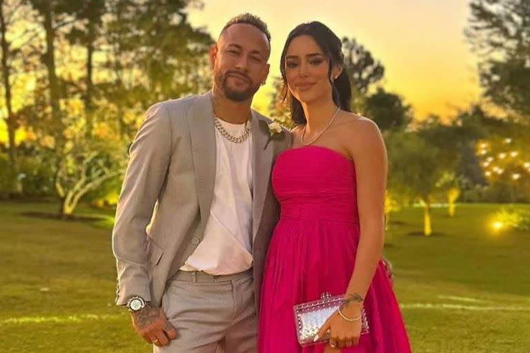 El video con el que Neymar y su novia revelaron el sexo de su bebé tras el escándalo por la infidelidad del futbolista