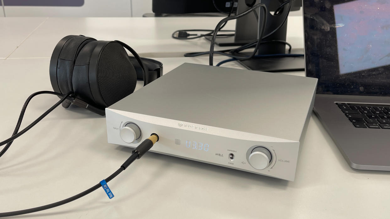  DAC/headphone preamp: NuPrime DAC-9X 