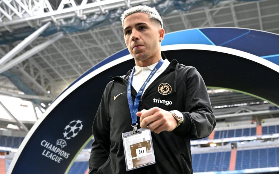  Enzo Fernandez of Chelsea arrives prior to the UEFA Champions League quarterfinal first leg match between Real Madrid and Chelsea FC at Estadio Santiago Bernabeu - Getty Images/Darren Walsh