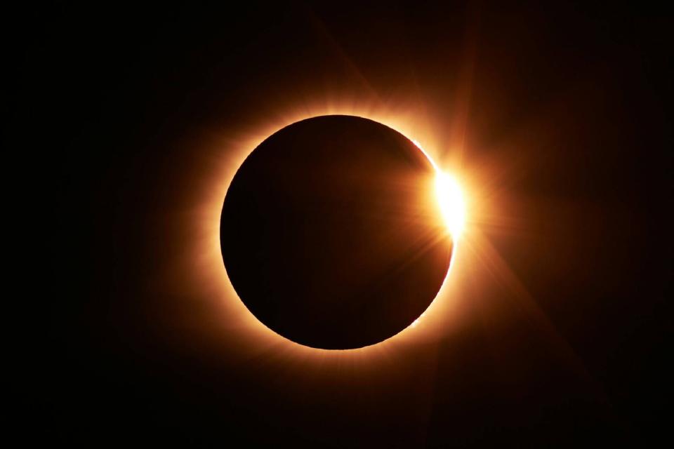 El eclipse total de sol será el próximo 8 de abril de 2024