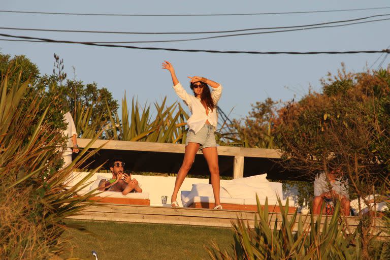 Los Viale Tinayre disfrutaron de una tarde con amigos en José Ignacio