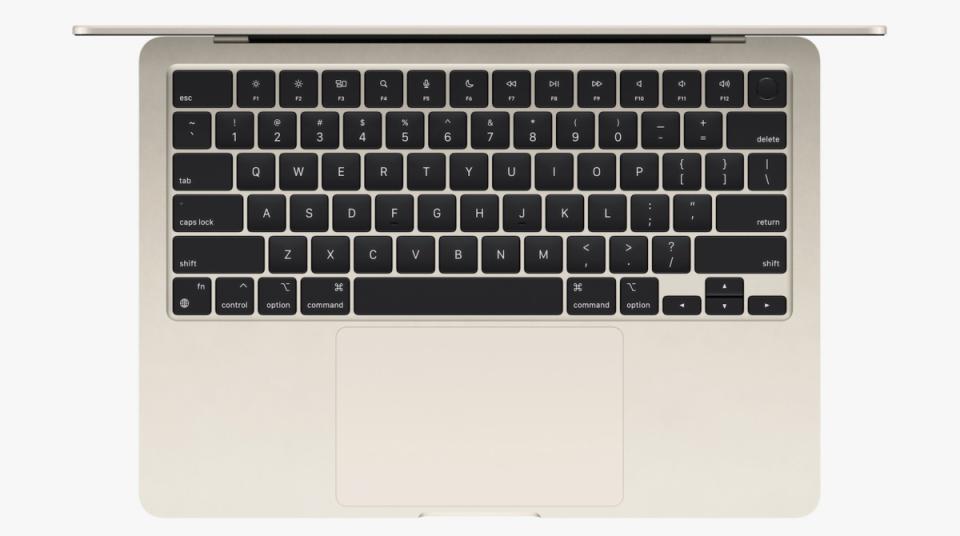 換上M2處理器的新款MacBook Air亮相，既有13.3吋MacBook Pro也換血