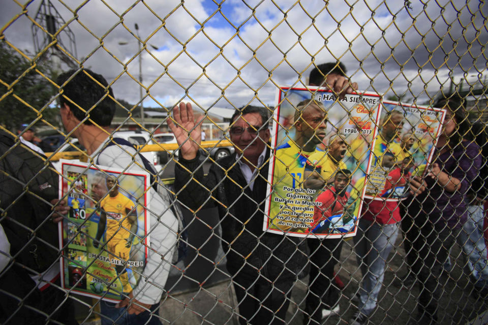 La muerte conmovió a todo Ecuador. (AP Photo/Dolores Ochoa)