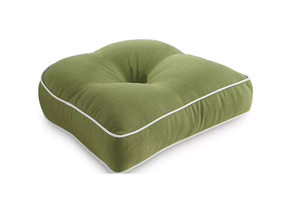 13) Outdoor Seat Cushion