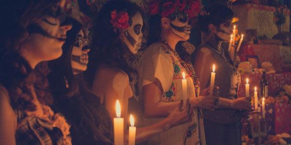 Día de Muertos: AMLO brindarán ofrenda a fallecidos por Covid-19 