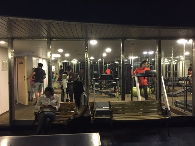 Plenty of free treadmills. <span class="inline-image-credit">(Christy Choi)</span>