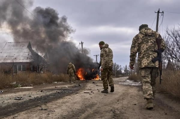 面對俄軍的全力反撲，烏軍仍堅守陣地。   圖 : 翻攝自海陸空武器裝備