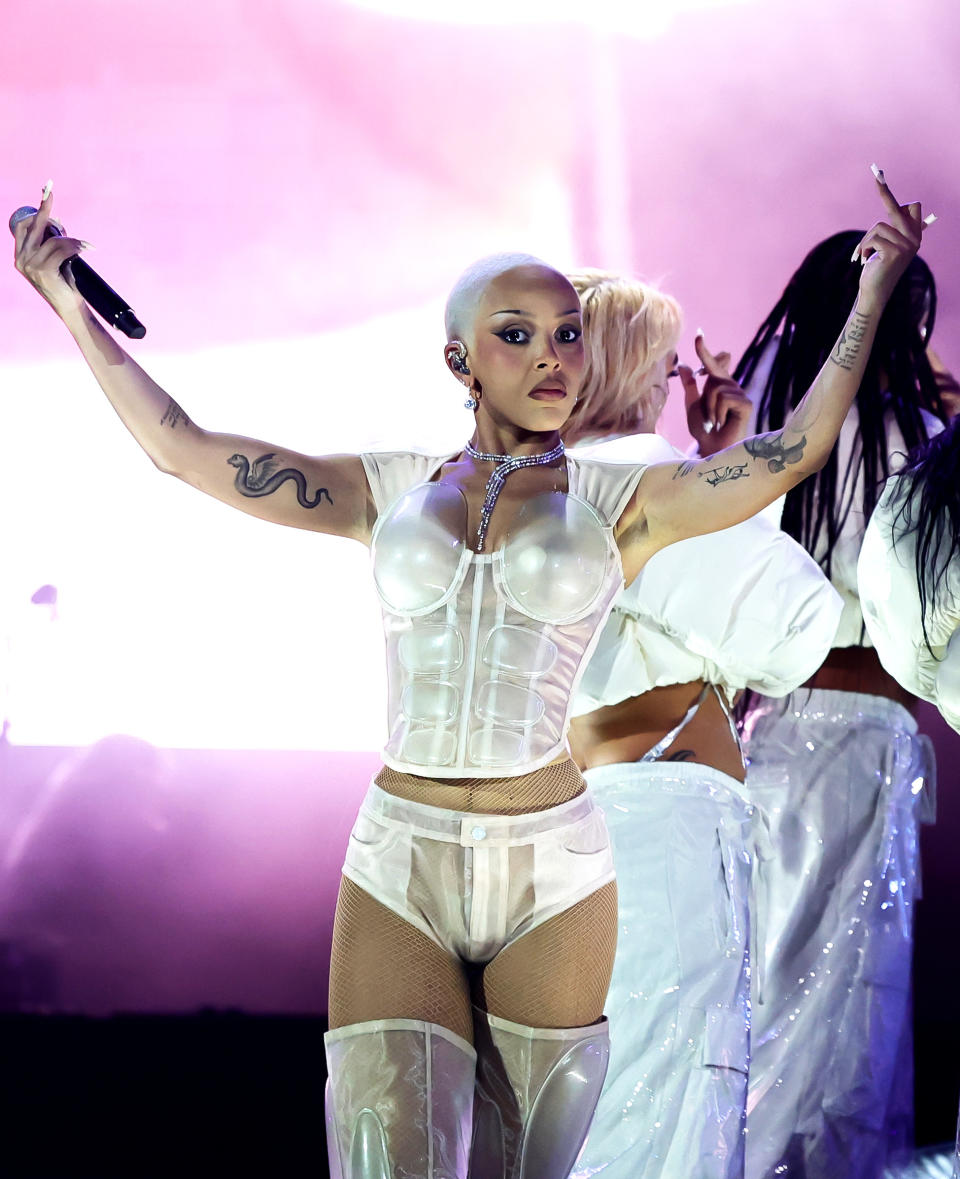 INDIO, CALIFORNIA - APRIL 14: (FOR EDITORIAL USE ONLY) Doja Cat performs at the Coachella Stage during the 2024 Coachella Valley Music and Arts Festival at Empire Polo Club on April 14, 2024 in Indio, California. (Photo by Arturo Holmes/Getty Images for Coachella)