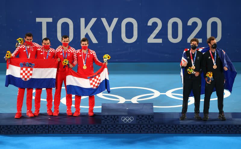 Tennis - Men's Doubles - Medal Ceremony