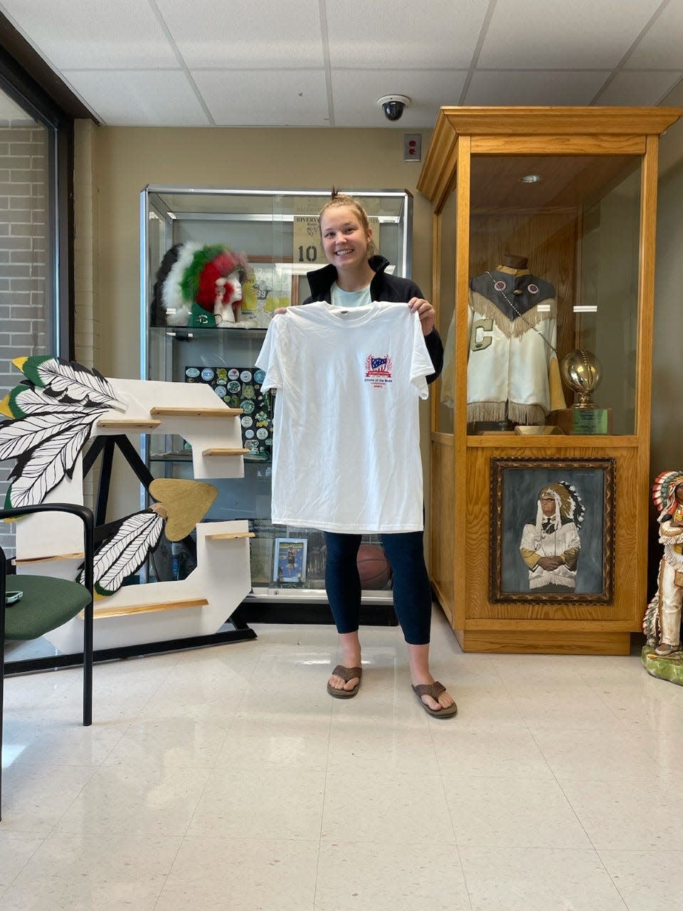 Choctaw sophomore Bailey Gable poses with her Daily News Athlete of the Week T-Shirt.