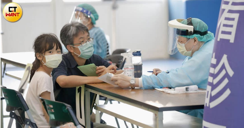 台灣在彭博社公布的「全球防疫任性排名」排倒數第二。（示意圖／黃耀徵攝）
