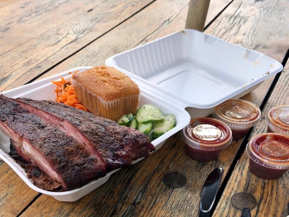 B.T.'s Smokehouse ribs meat platter in styrofoam box