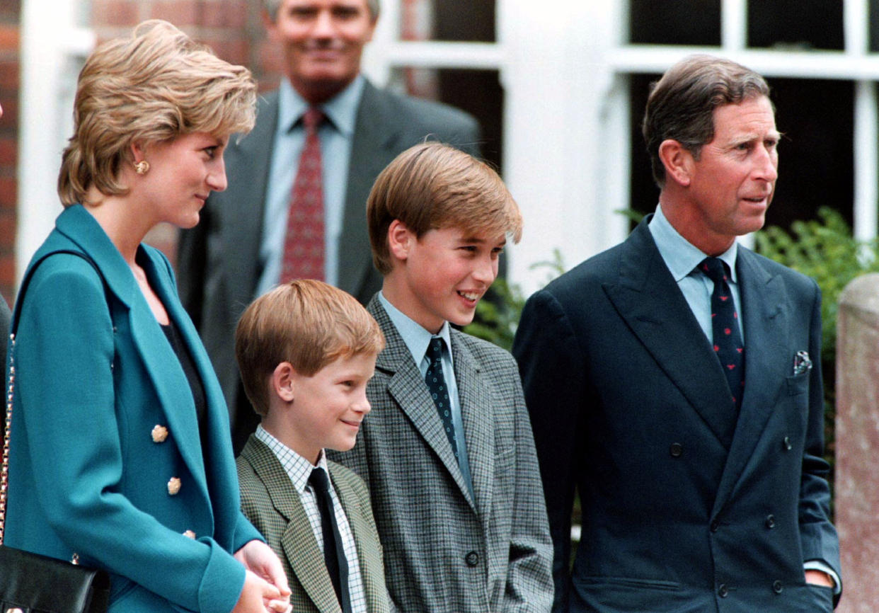 (L-R): Diana, Princess of Wales, Prince Harry, Prince William and Prince Charles. (Photo: Getty Images)