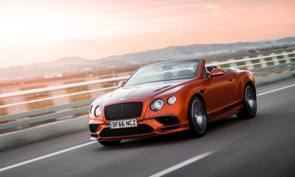 <p>Despite being faster and more powerful than its base counterpart, the Continental Supersports manages to eke out the same combined MPG figure from its 6.0-liter twin-turbo W12. </p>