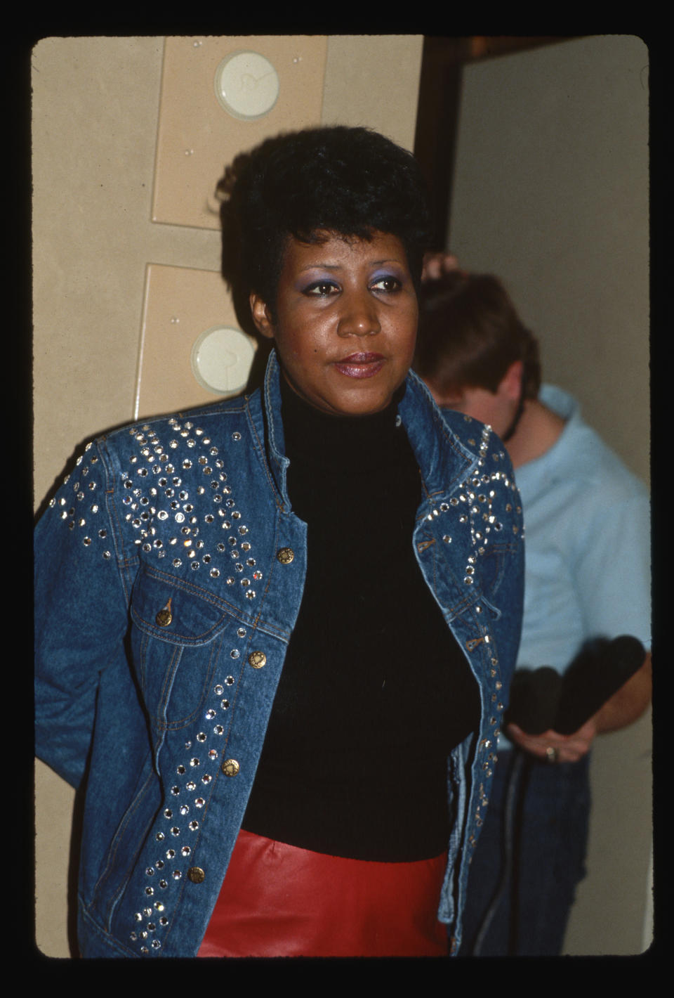 <p>Who’s bad? Aretha Franklin wears purple eyeshadow and a studded denim jacket. (Photo by Lynn Goldsmith/Corbis/VCG via Getty Images) </p>