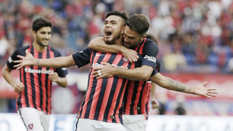 San Lorenzo derrota a Belgrano con un gran cabezazo de Paulo Díaz