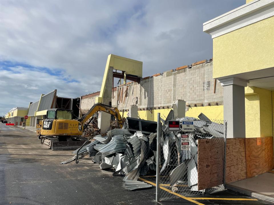 Construction begins to renovate and revive Gateway Plaza in Fort Pierce on Oct. 25, 2023.