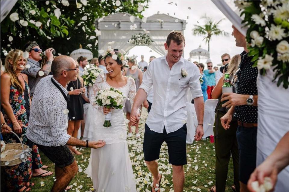 17 beautiful summer wedding photos that almost look too good to be real