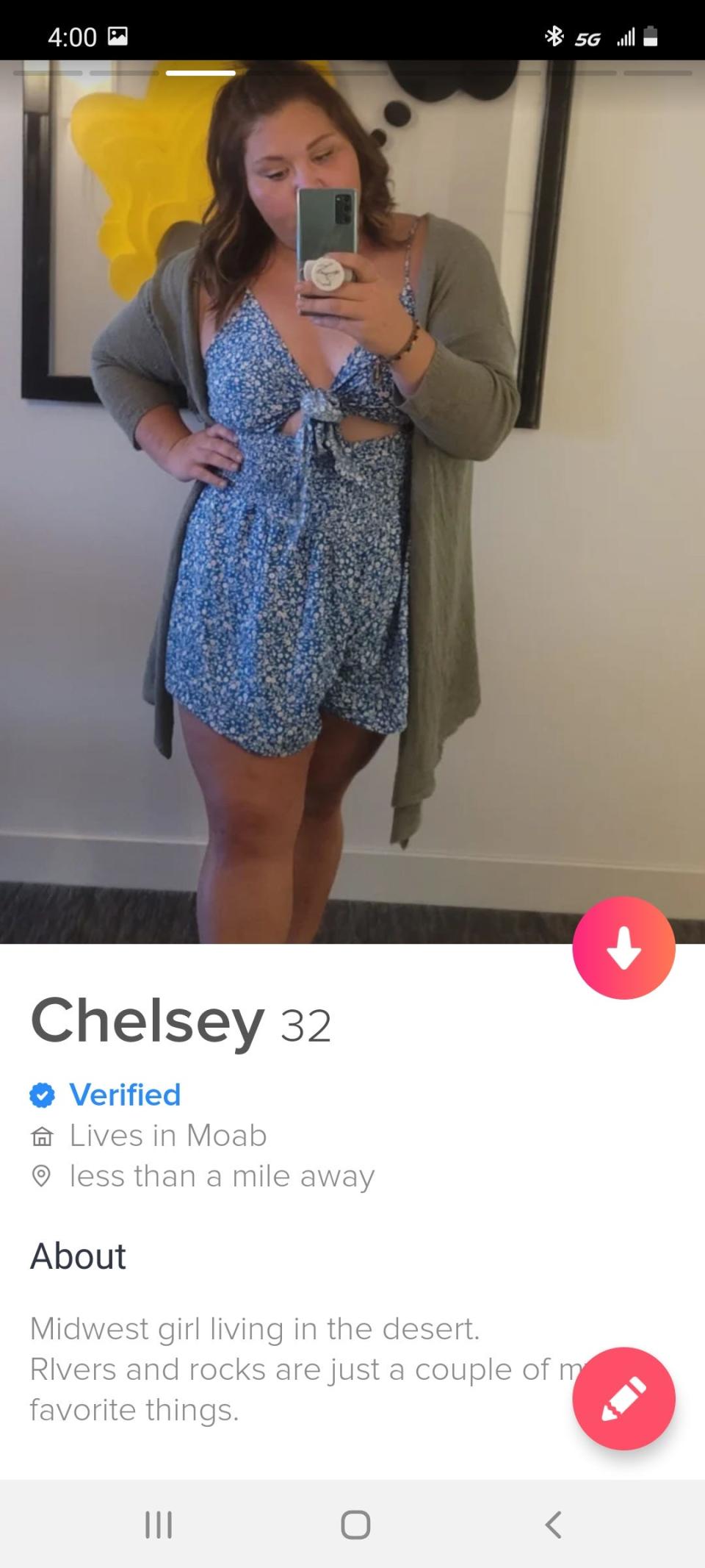 A woman's Tinder profile