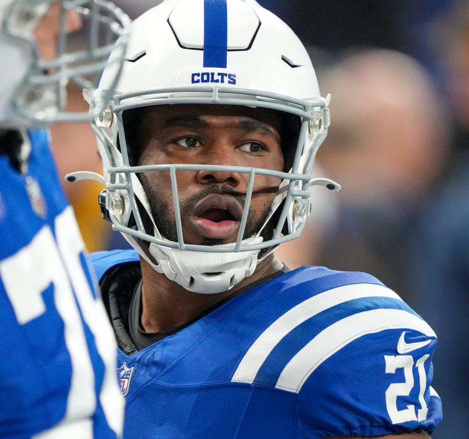The Bengals recently signed former Indianapolis Colts running back Zack Moss to a two-year, $8 million deal, according to multiple reports Monday night.