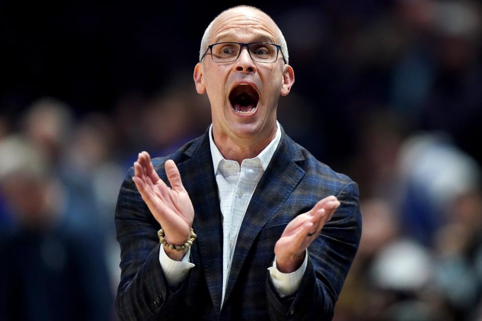 Connecticut Huskies head coach Dan Hurley