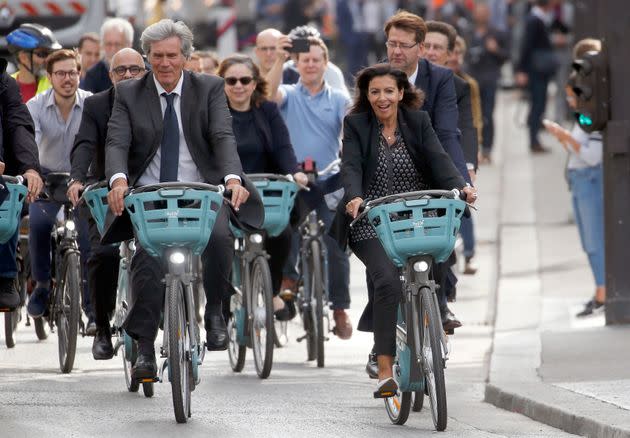 Entre Stéphane Le Foll et Anne Hidalgo, photographiés ici en septembre 2018 à Paris, le courant ne passe plus. (Photo: Chesnot via Getty Images)