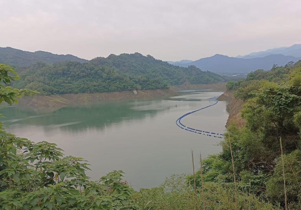 鯉魚潭水庫受惠春雨大進補，蓄水率升至四成三。（圖：民眾提供）