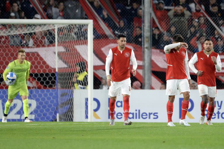 Tras la derrota y eliminación de la Copa Sudamericana ante Ceará, Independiente suma más conflictos