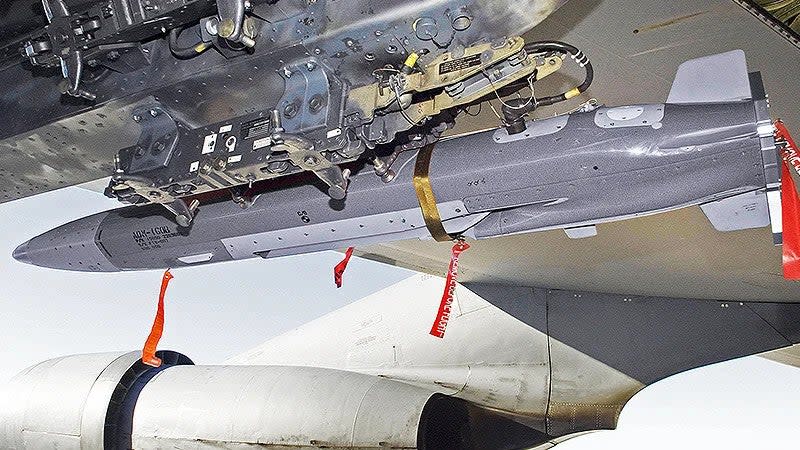 An ADM-160B under the wing of a U.S. Air Force B-52 bomber. This example has the markings written directly on the side, rather than on a label. <em>USAF</em>