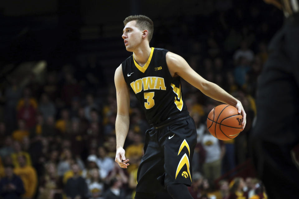 Iowa’s Jordan Bohannon intentionally missed a free throw on Sunday in Iowa City — but had a pretty good reason. (AP)