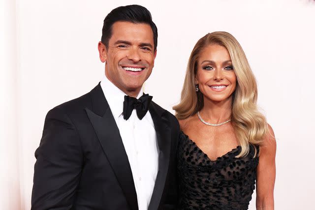 <p>Kevin Mazur/Getty</p> Kelly Ripa and husband Mark Consuelos.