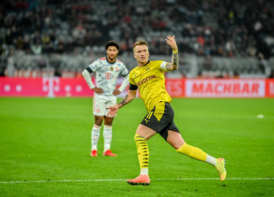 DORTMUND, GERMANY - AUGUST 17: Marco Reus of Dortmund celebrates after scoring his team's first goal during the Supercup 2021 match between FC Bayern München and Borussia Dortmund at Signal Iduna Park on August 17, 2021 in Dortmund, Germany. (Photo by Sebastian Widmann/Bundesliga/Bundesliga Collection via Getty Images)