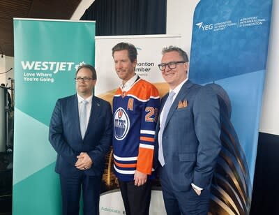 From left: Myron Keehn, Edmonton International Airport CEO and President, Myron Keehn, Edmonton International Airport CEO and President and Doug Griffiths, Edmonton Chamber of Commerce CEO and President (CNW Group/WESTJET, an Alberta Partnership)