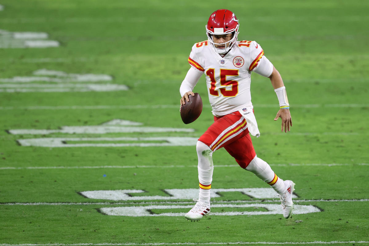 Patrick Mahomes praises Justin Herbert as 'a special talent', ahead of Week  11 Chiefs-Chargers SNF game