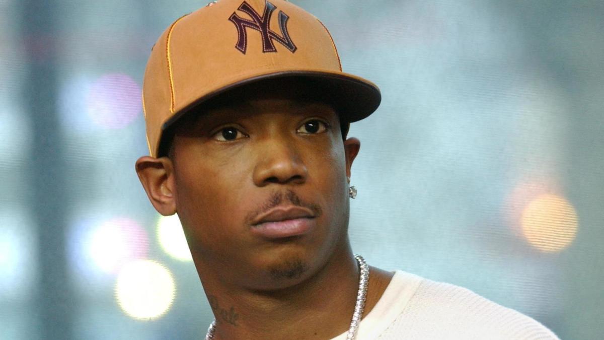 Rapper Ja Rule says he was banned from entering the UK days before the start of the tour