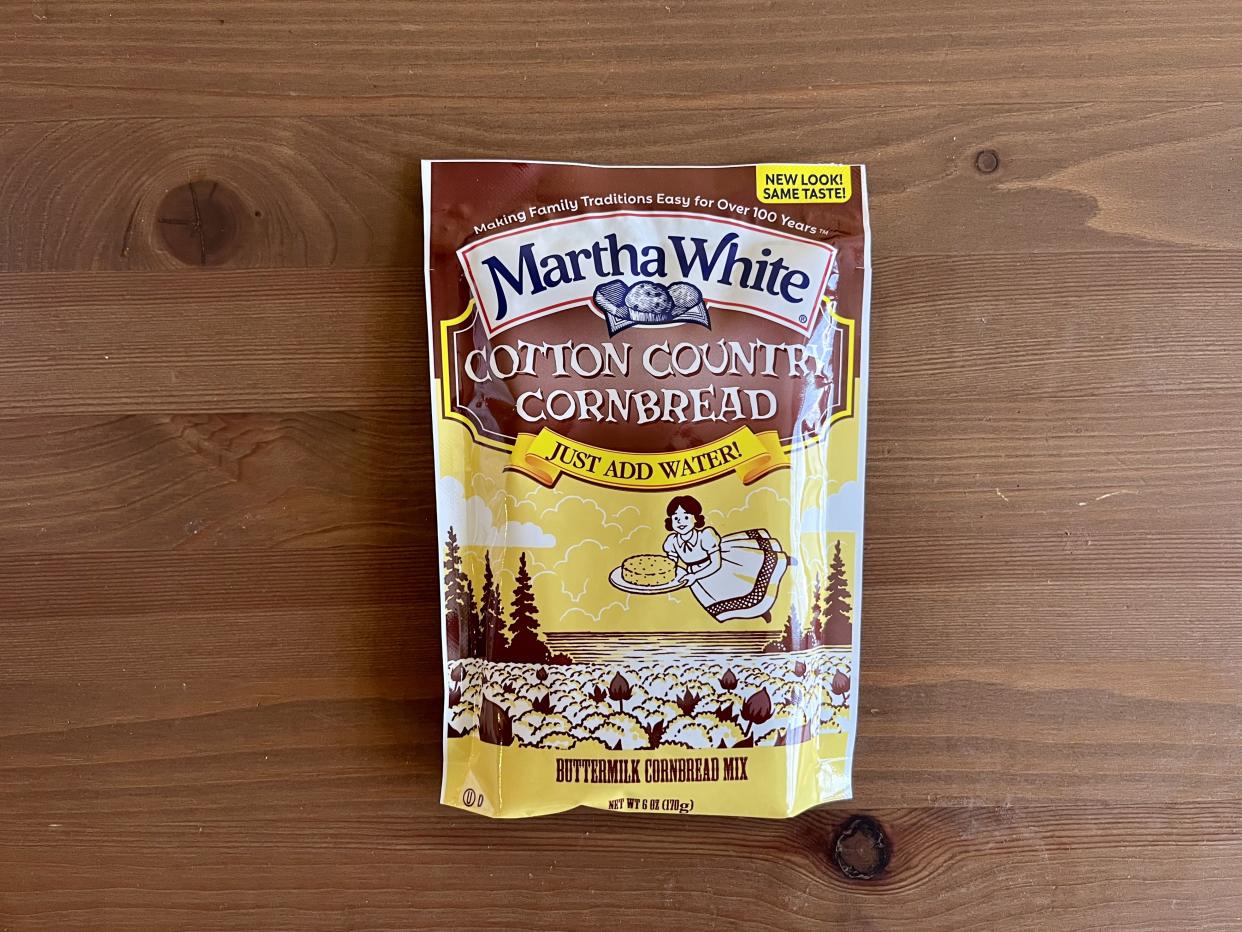 Martha White Cotton Country Cornbread