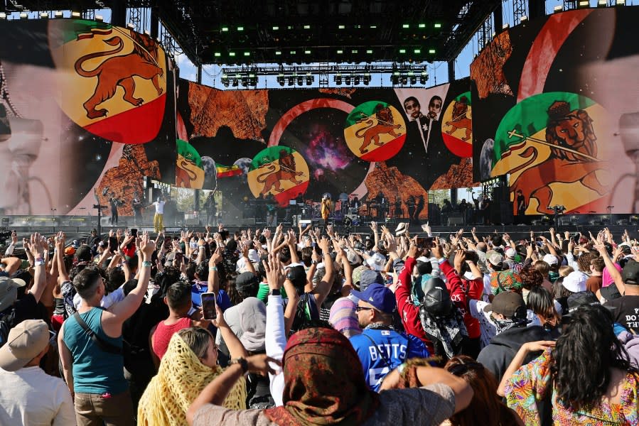 INDIO, CALIFORNIA – APRIL 14: (FOR EDITORIAL USE ONLY) (L-R) YG Marley and Lauryn Hill perform at Coachella Stage during the 2024 Coachella Valley Music and Arts Festival at Empire Polo Club on April 14, 2024 in Indio, California. (Photo by Arturo Holmes/Getty Images for Coachella)