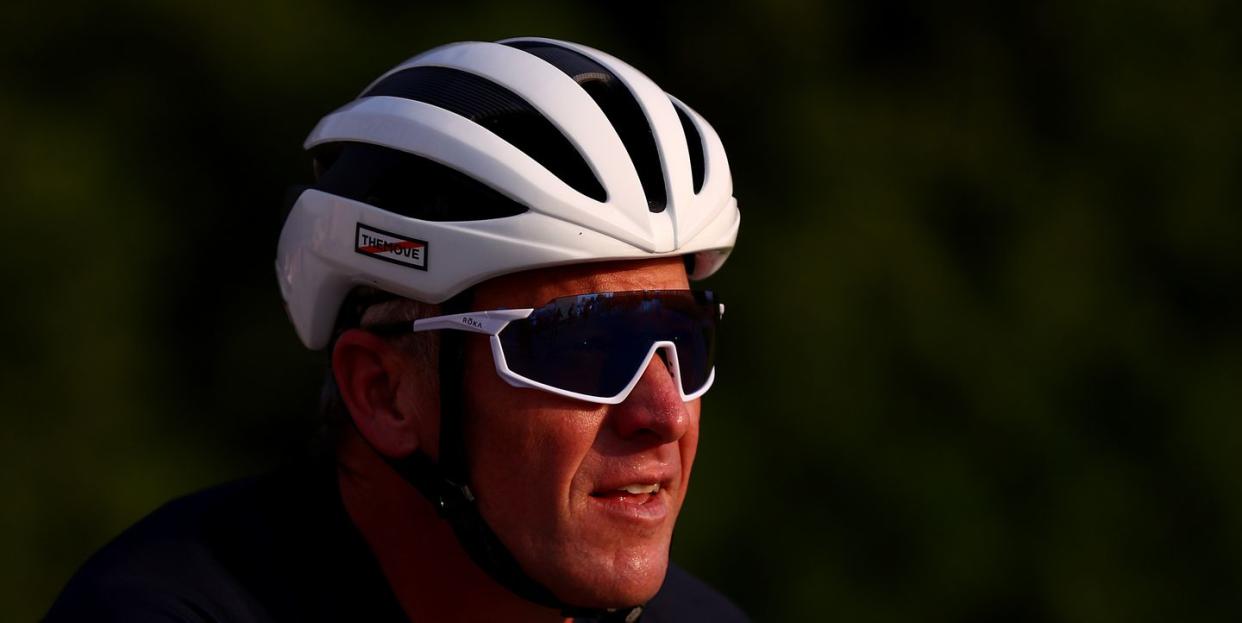 lance armstrong rides al qudra cycling track