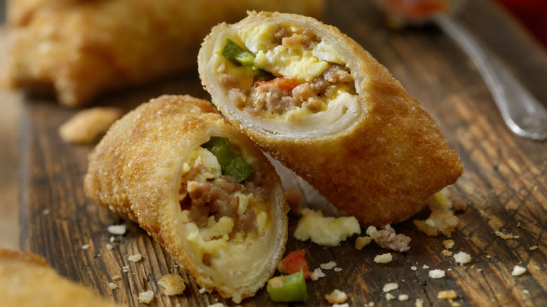 Sausage breakfast egg roll