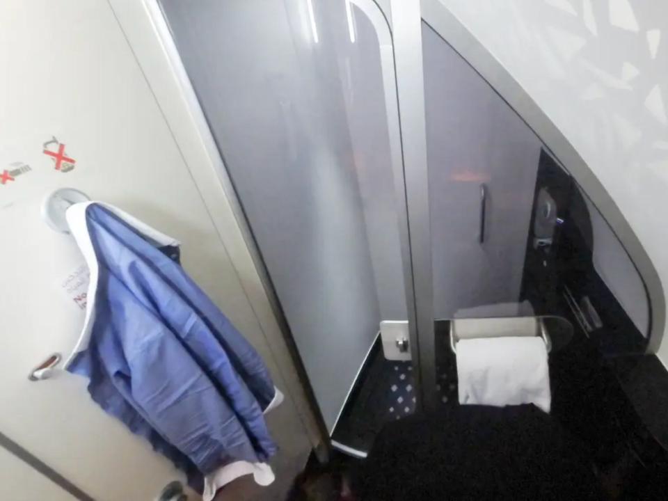 Etihad shower.