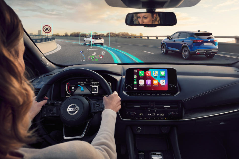 All-New Nissan Qashqai Premire Edition - HUD 2.jpg