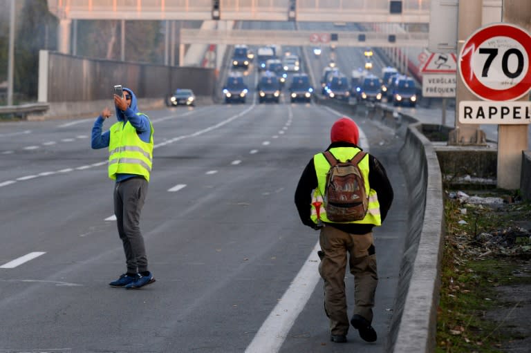 While the number of protesters has fallen since the weekend, in tandem with plummeting temperatures, further large-scale demonstrations are planned