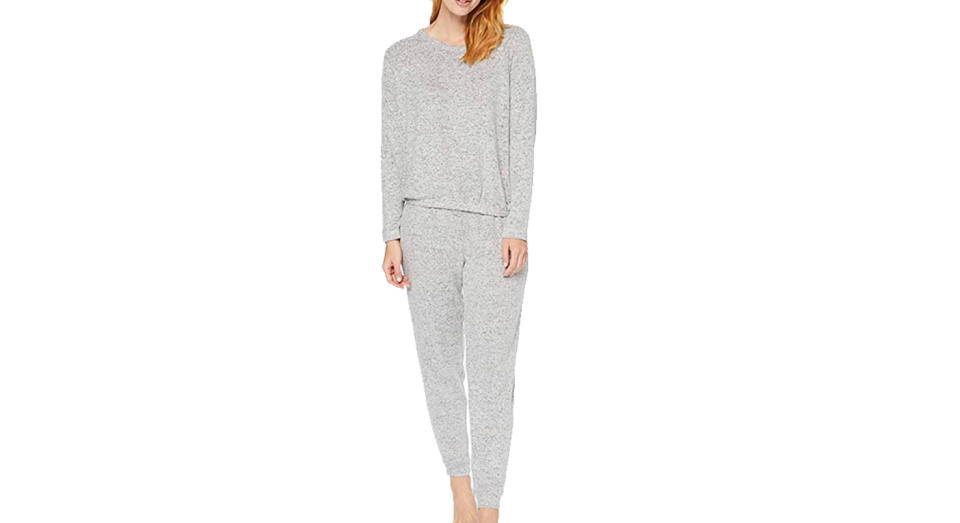 Iris & Lilly Women's Super Soft Loungewear Sweater and Jogger 