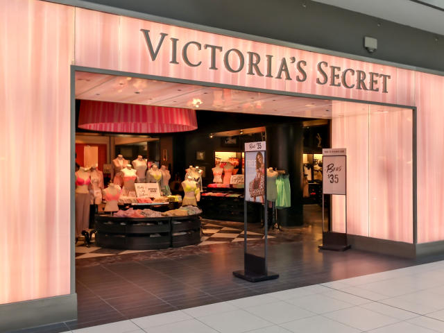 Victoria's Secret store closings: L Brands looks to shutter 250 stores