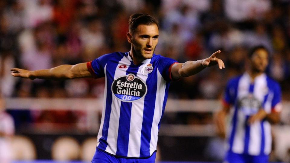 Lucas Perez may not be a big name, but he could provide vital support up top for the Gunners. (Omnisport)