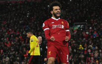 <p><strong>Mohamed Salah (24, FC Liverpool):</strong> Neben Kane der heißeste Stürmer der Premier League. Kam im Sommer vom AS Rom und schaffte unter Jürgen Klopp binnen wenigen Monaten den Sprung zum Weltklassestürmer. Erzielte in 41 Pflichtspielen 36 Tore für die Reds. Ist kein klassischer Mittelstürmer, kommt eher über die rechte Seite. Der Ägypter hat Vertrag bis 2022, Marktwert ca. 80 Millionen Euro.<br>(Bild: Getty Images) </p>