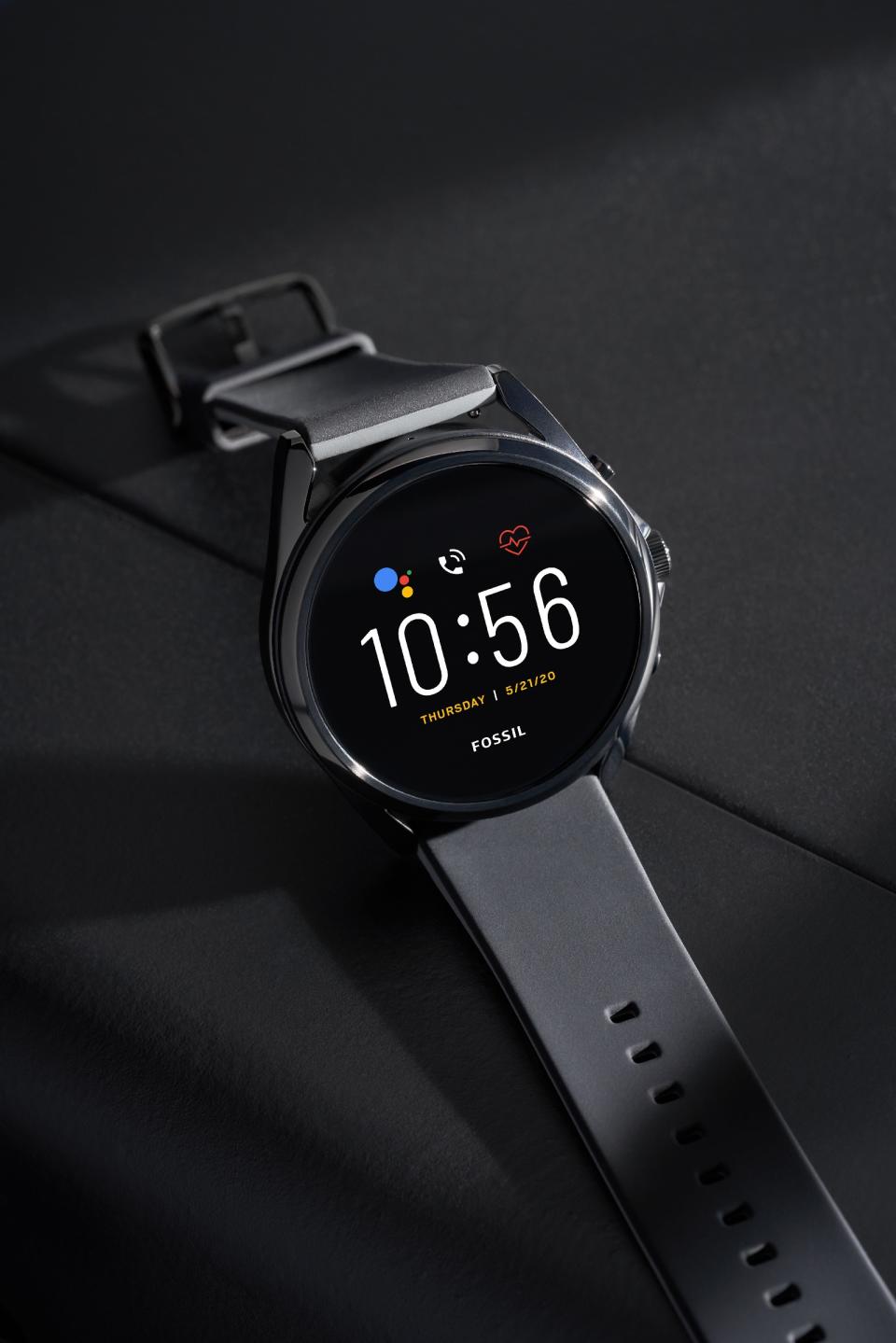 Fossil Gen 5 LTE smartwatch at CES 2021